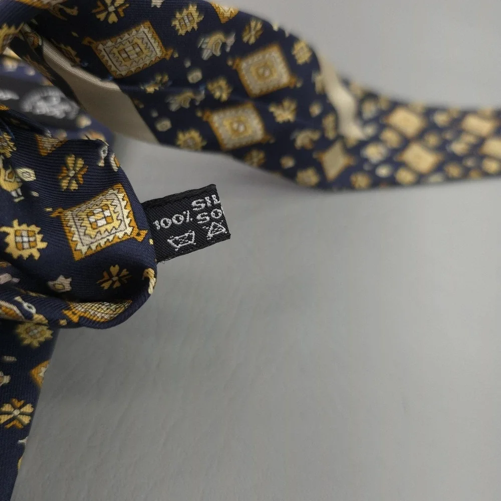 Salvatore Ferragamo Tie Mens Blue Silk Geometric Animal Italy Musei Vaticani